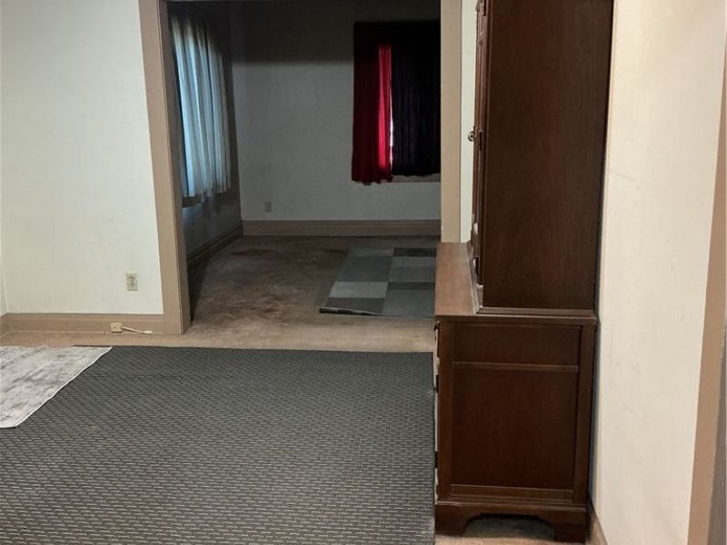667 Seiberling Street , Akron, OH 44306 Photo 6