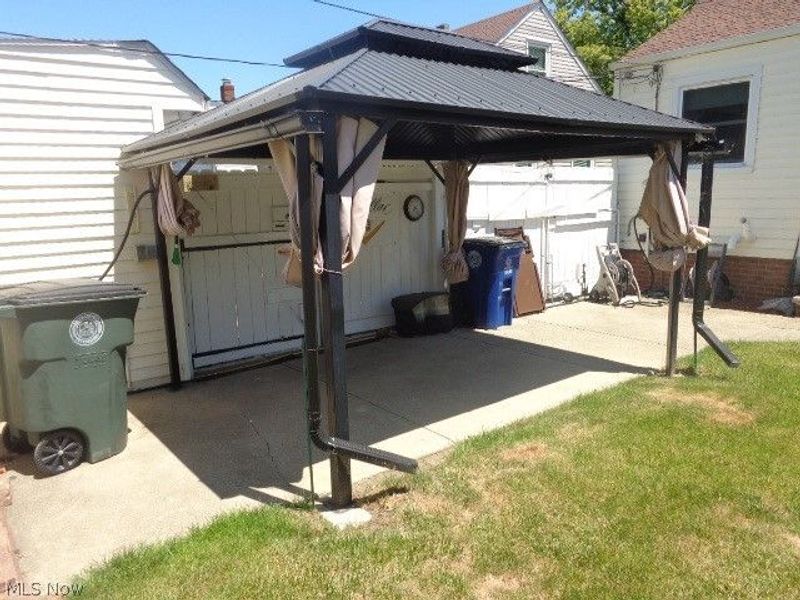 4396 Rockland Drive , Brooklyn, OH 44144 Photo 5