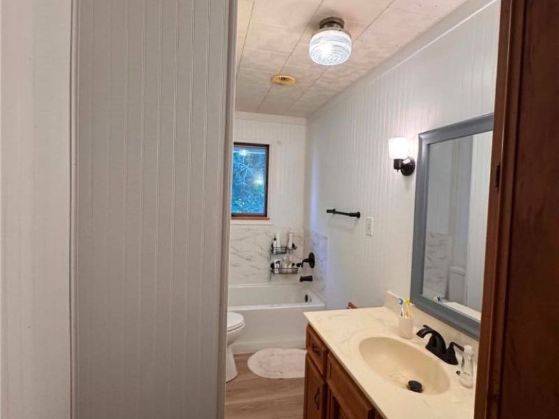 284 2nd Street SW, Carrollton, OH 44615 Photo 9