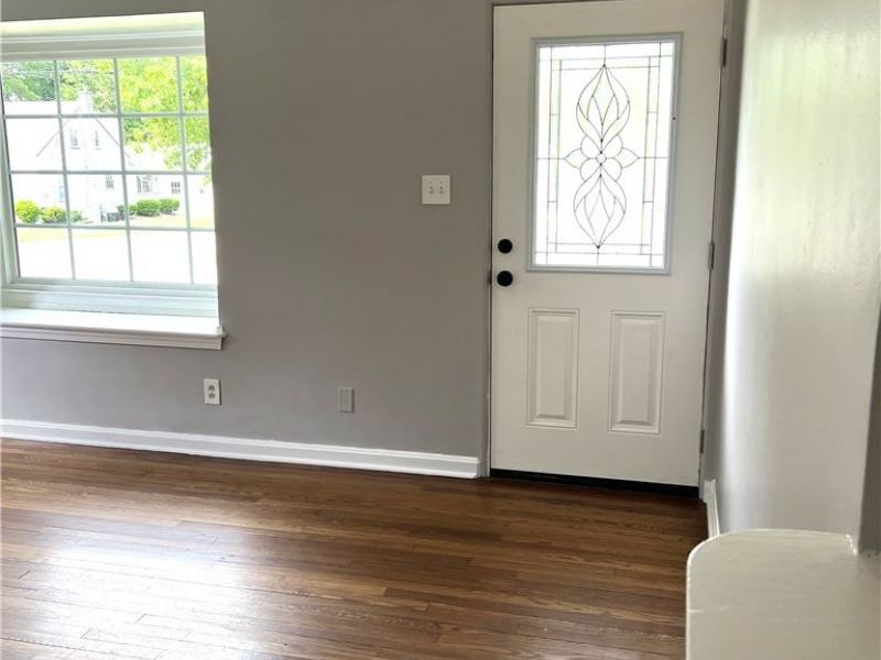 529 S Madison Avenue , Salem, OH 44460 Photo 2