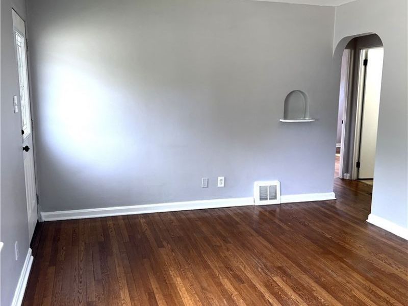 529 S Madison Avenue , Salem, OH 44460 Photo 4