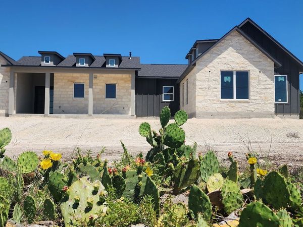 129 Rayner Pl, Spring Branch, TX 78070