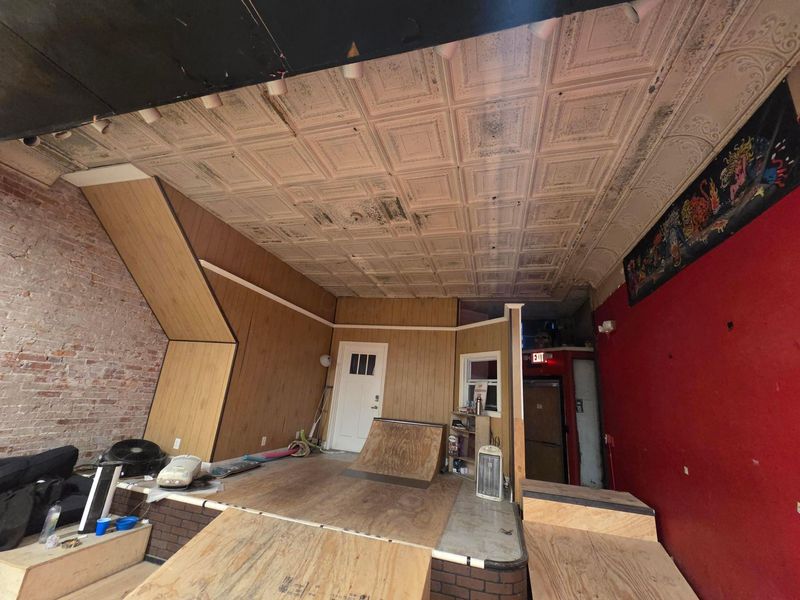 2422 W Broad Street , Columbus, OH 43204 Photo 10