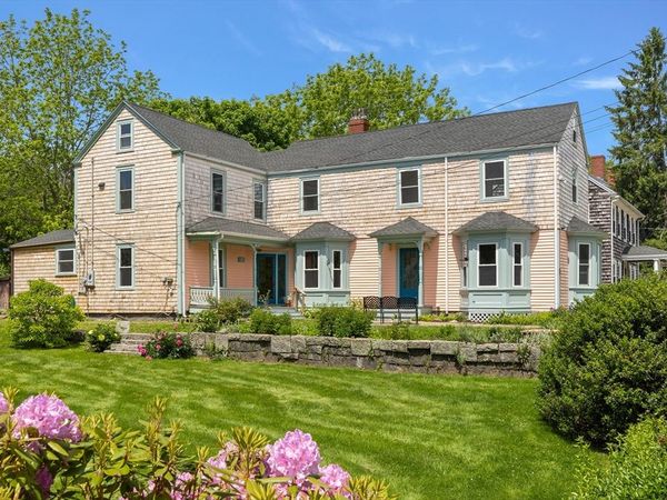 7 Main St, Essex, MA 01929
