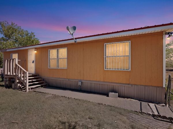 1 Santa Monica Avenue, Los Lunas, NM 87031