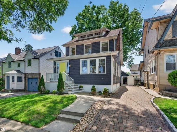 54 Van Riper Ave, Rutherford, NJ 07070