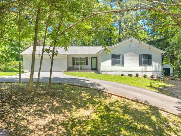 3992 Wrexham Drive, Snellville, GA 30039