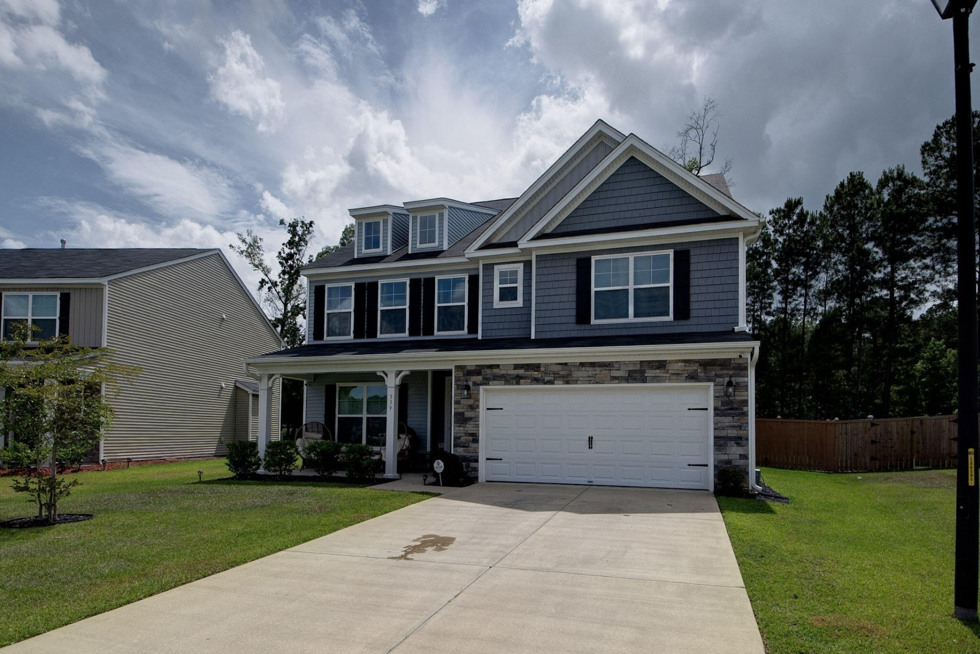 339 Blue Oak Drive Photo 4
