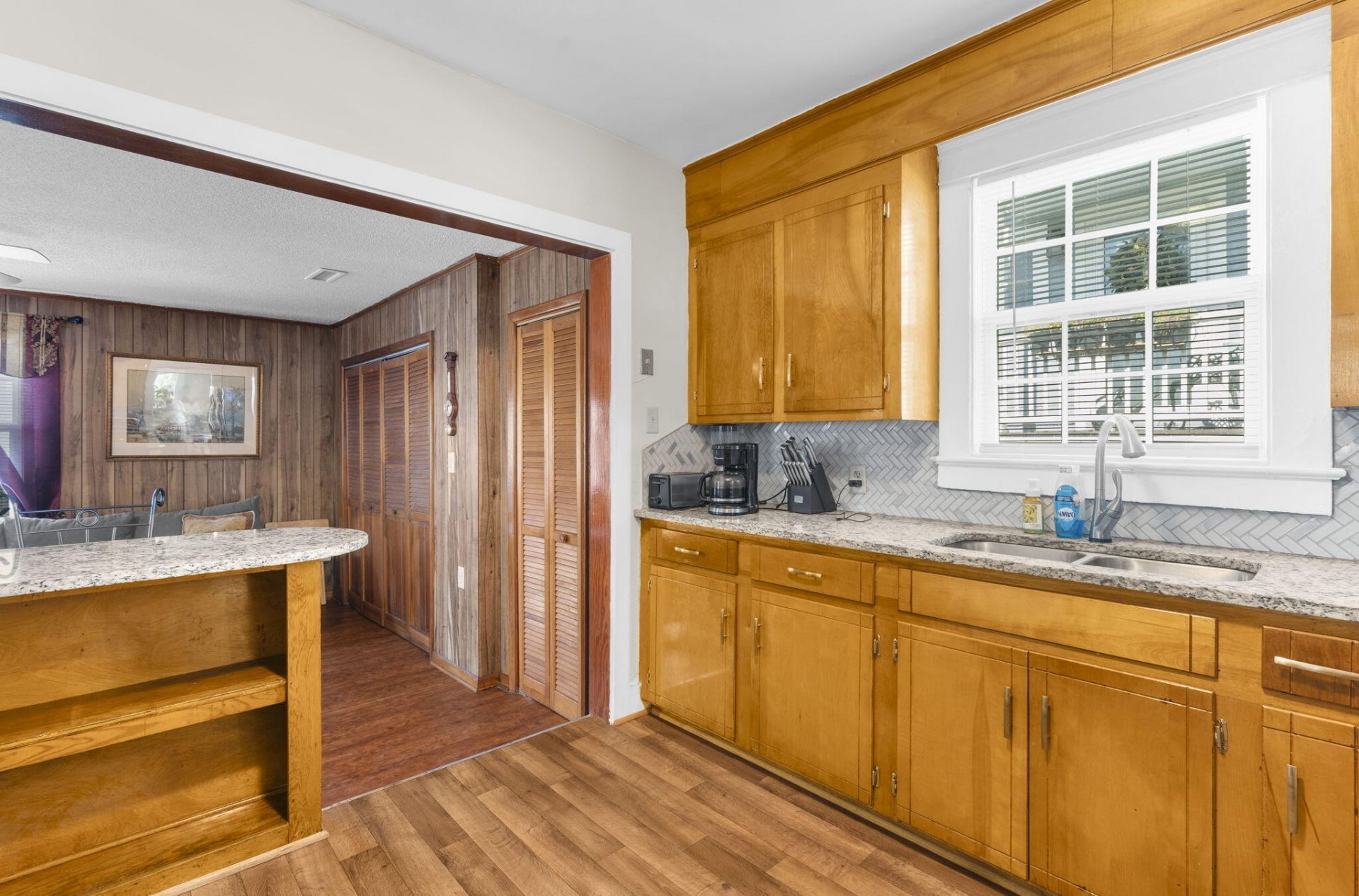 26 Alberta Avenue Photo 17