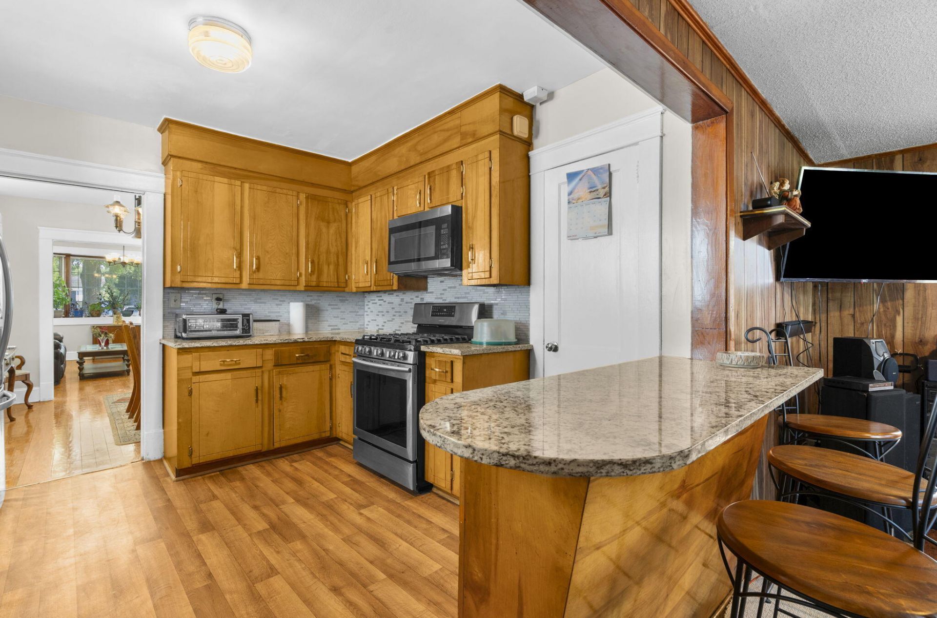 26 Alberta Avenue Photo 18
