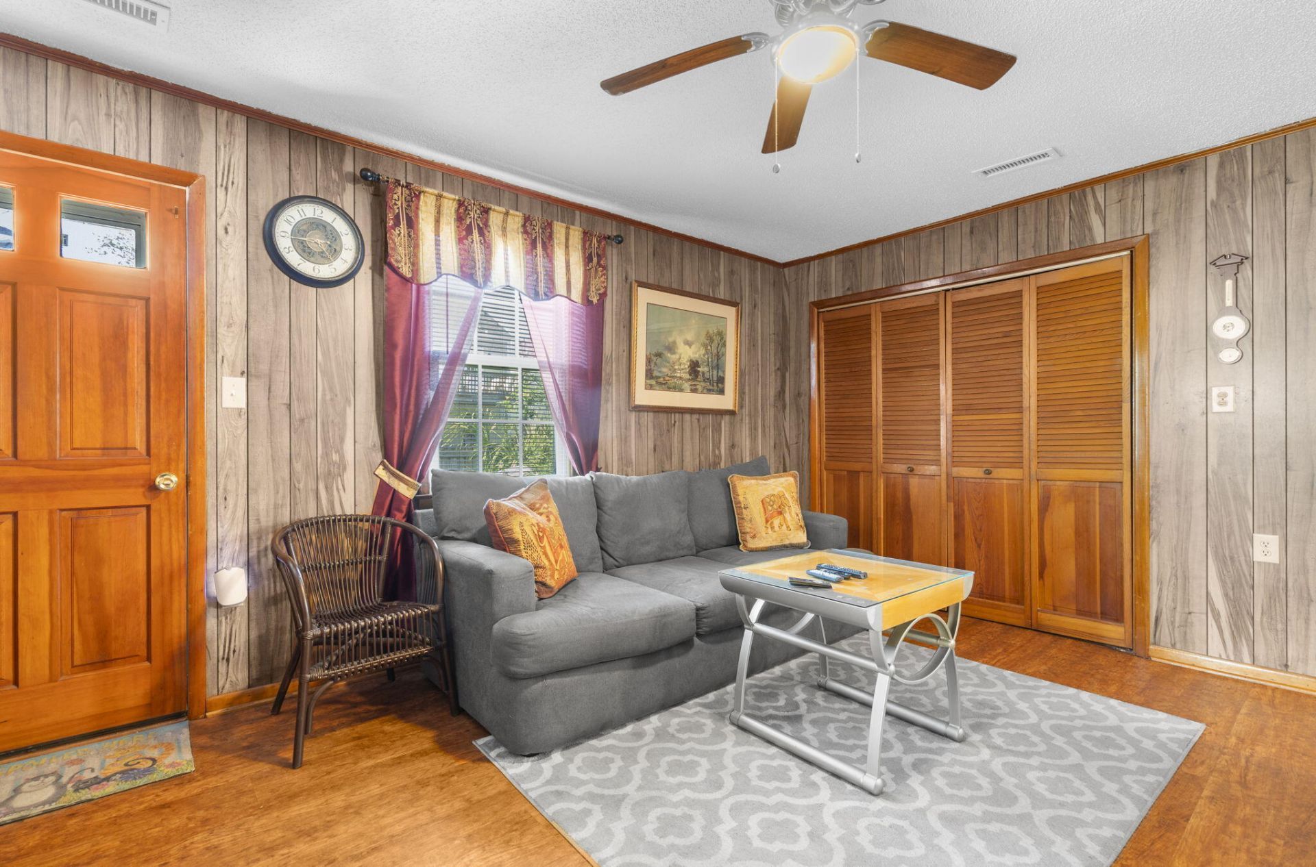 26 Alberta Avenue Photo 21