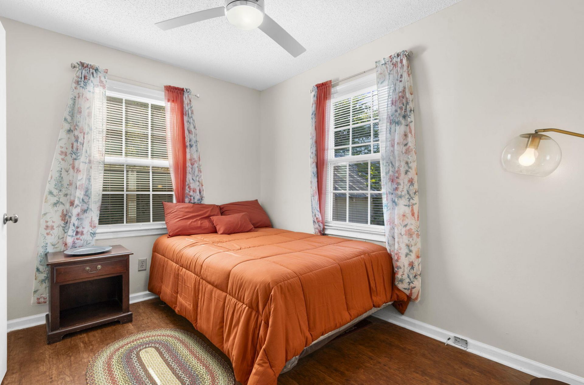 26 Alberta Avenue Photo 23
