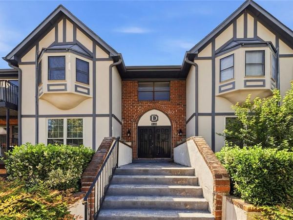 6851 Roswell Road , Unit D-15, Sandy Springs, GA 30328