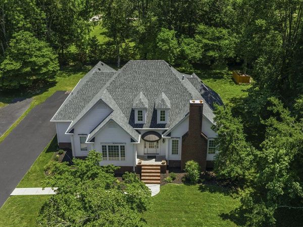 109 Firethorn Street , Glasgow, KY 42141