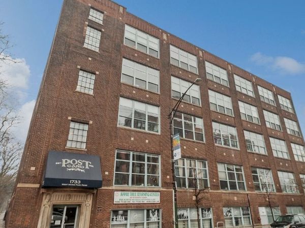 1733 W Irving Park Road, Unit 412, Chicago, IL 60613