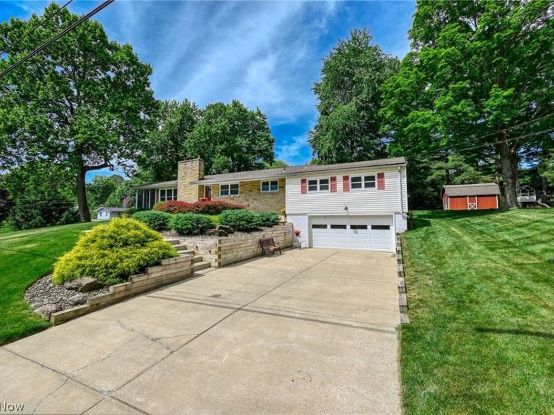 7471 Skyview Drive , Kent, OH 44240 Photo 3