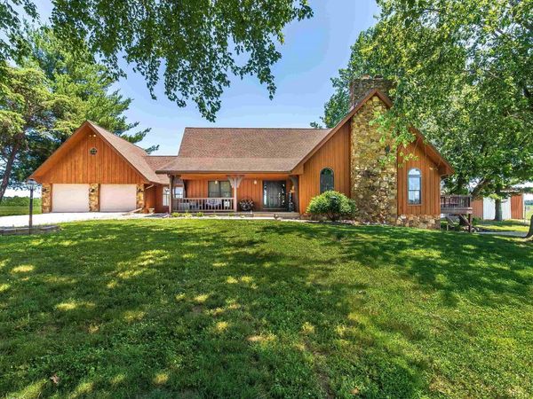 5687 S County Rd 450 W, Carlisle, IN 47838