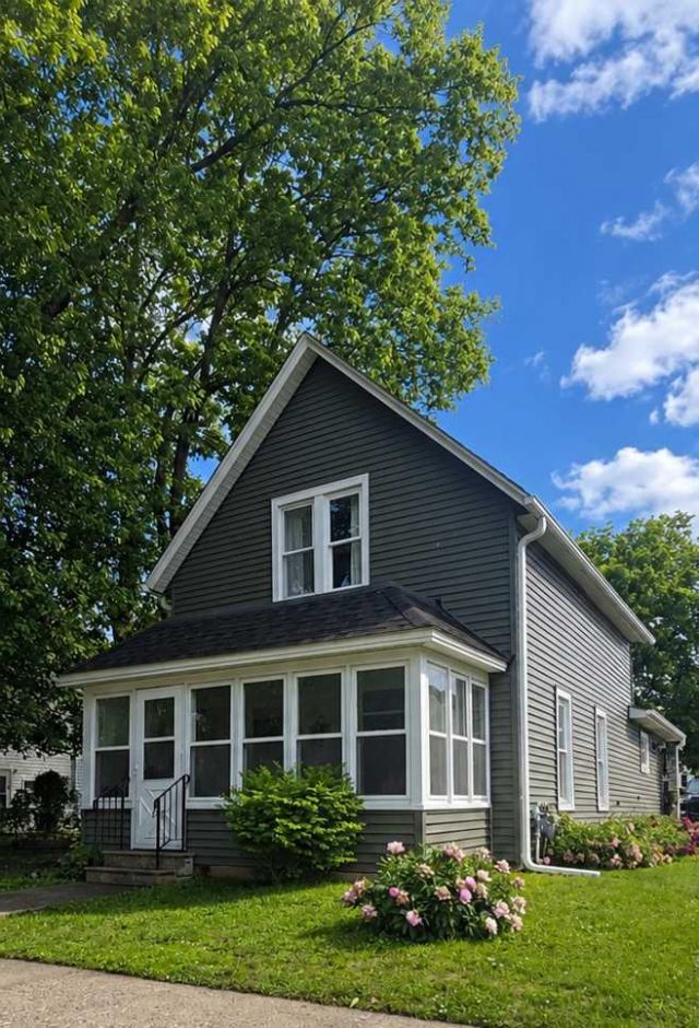 207 W Franklin Street, Morristown, MN 55052 Main Photo