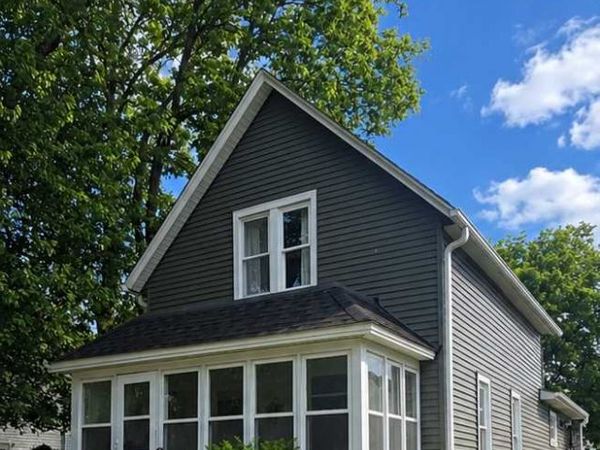 207 W Franklin Street, Morristown, MN 55052