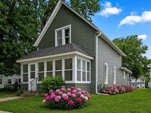 207 W Franklin Street, Morristown, MN 55052