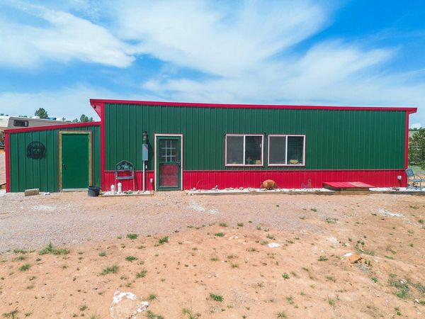 27199 WIND CAVE RD, Hot Springs, SD 57747