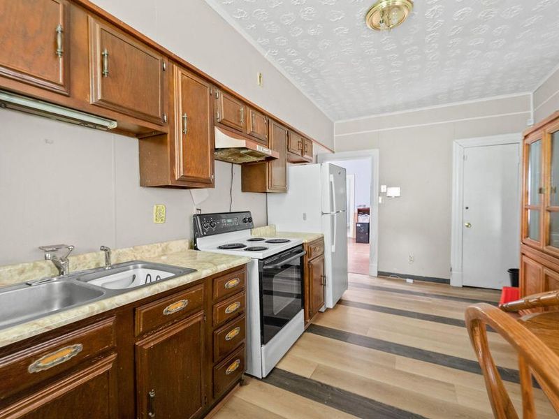 418 Delmar Place, Covington, KY 41014 Photo 10