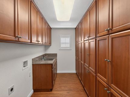 8595 Mackey Rd, Elk Grove, CA 95624 Photo
