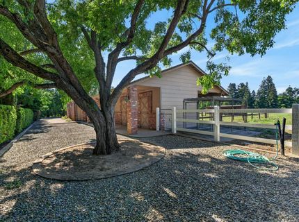 8595 Mackey Rd, Elk Grove, CA 95624 Photo
