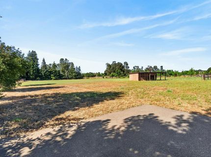 8595 Mackey Rd, Elk Grove, CA 95624 Photo