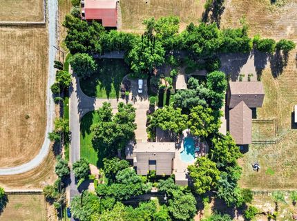 8595 Mackey Rd, Elk Grove, CA 95624 Photo