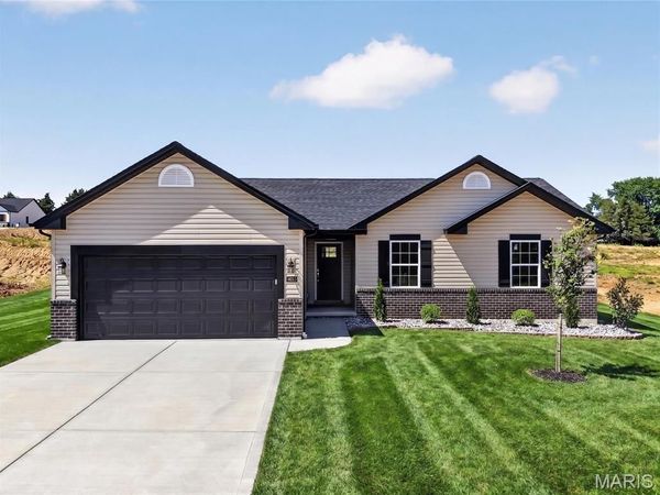 18815 Addi Drive , Warrenton, MO 63383