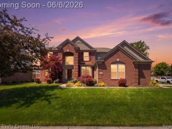 48879 Michaywe Drive, Macomb Twp, MI 48044