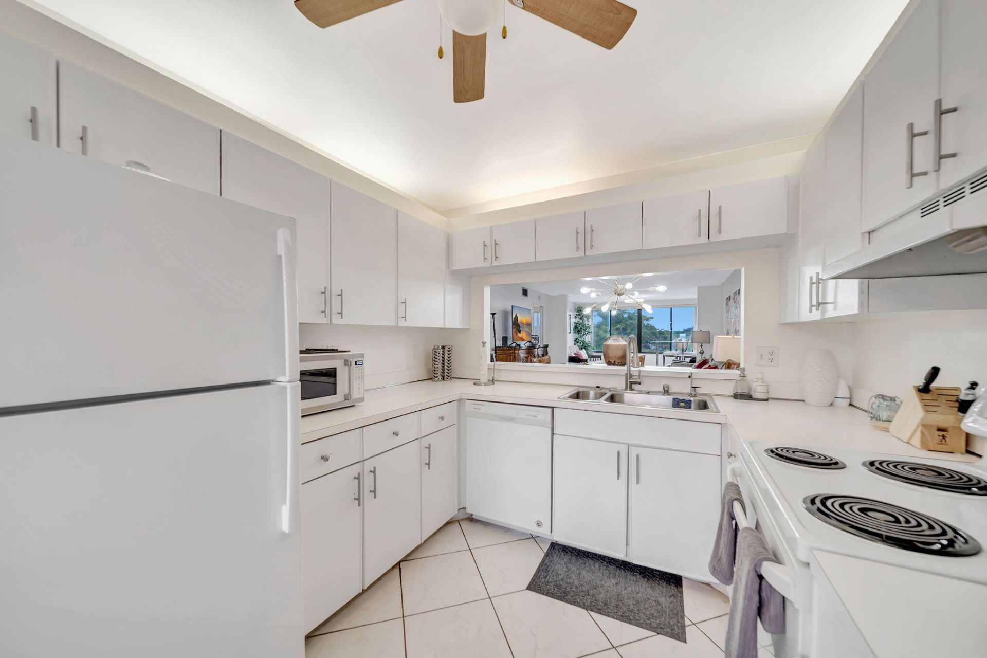 9485 N Belfort Circle, Unit 308, Tamarac, FL 33321 Photo
