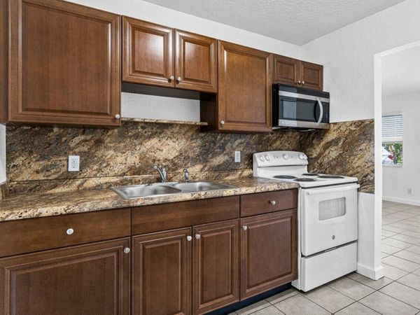 751 Hummingbird Way, Unit 1, North Palm Beach, FL 33408