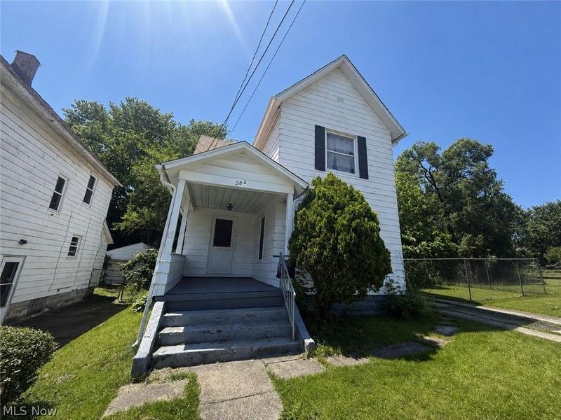 232 S Garland Avenue, Youngstown, OH 44506 Photo 1