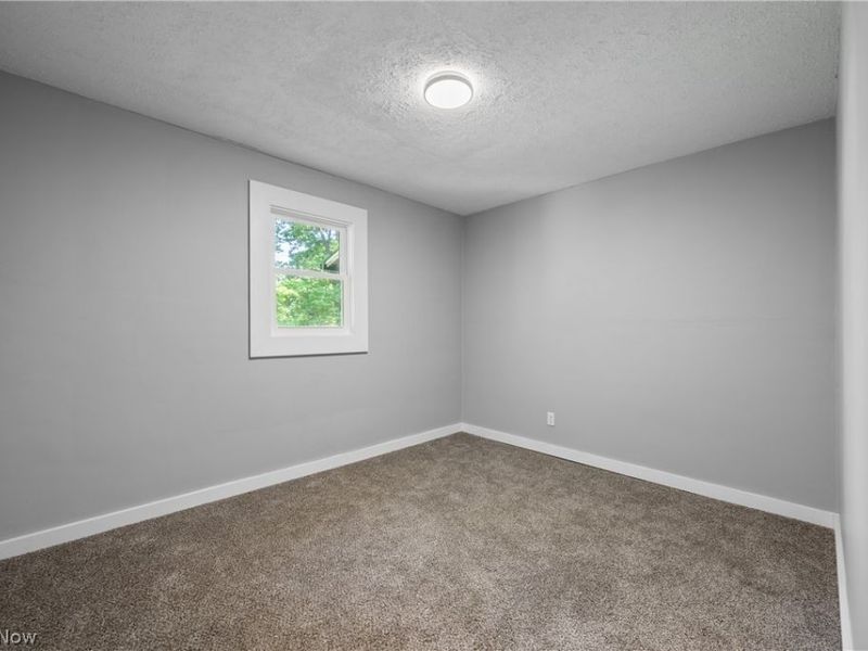 143 Malacca Street , Akron, OH 44305 Photo 15
