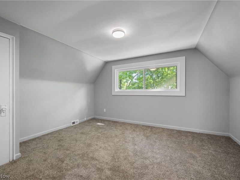 143 Malacca Street , Akron, OH 44305 Photo 21