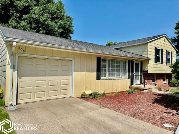 509 VIRDELL Court, Burlington, IA 52601
