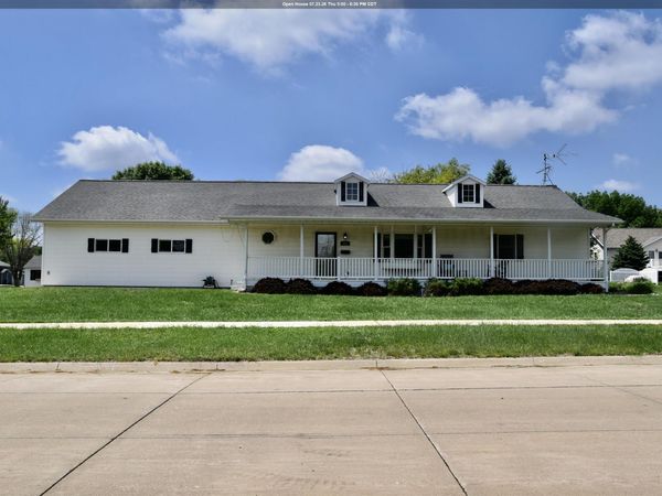 403 NE 13TH AVE, Sibley, IA 51249