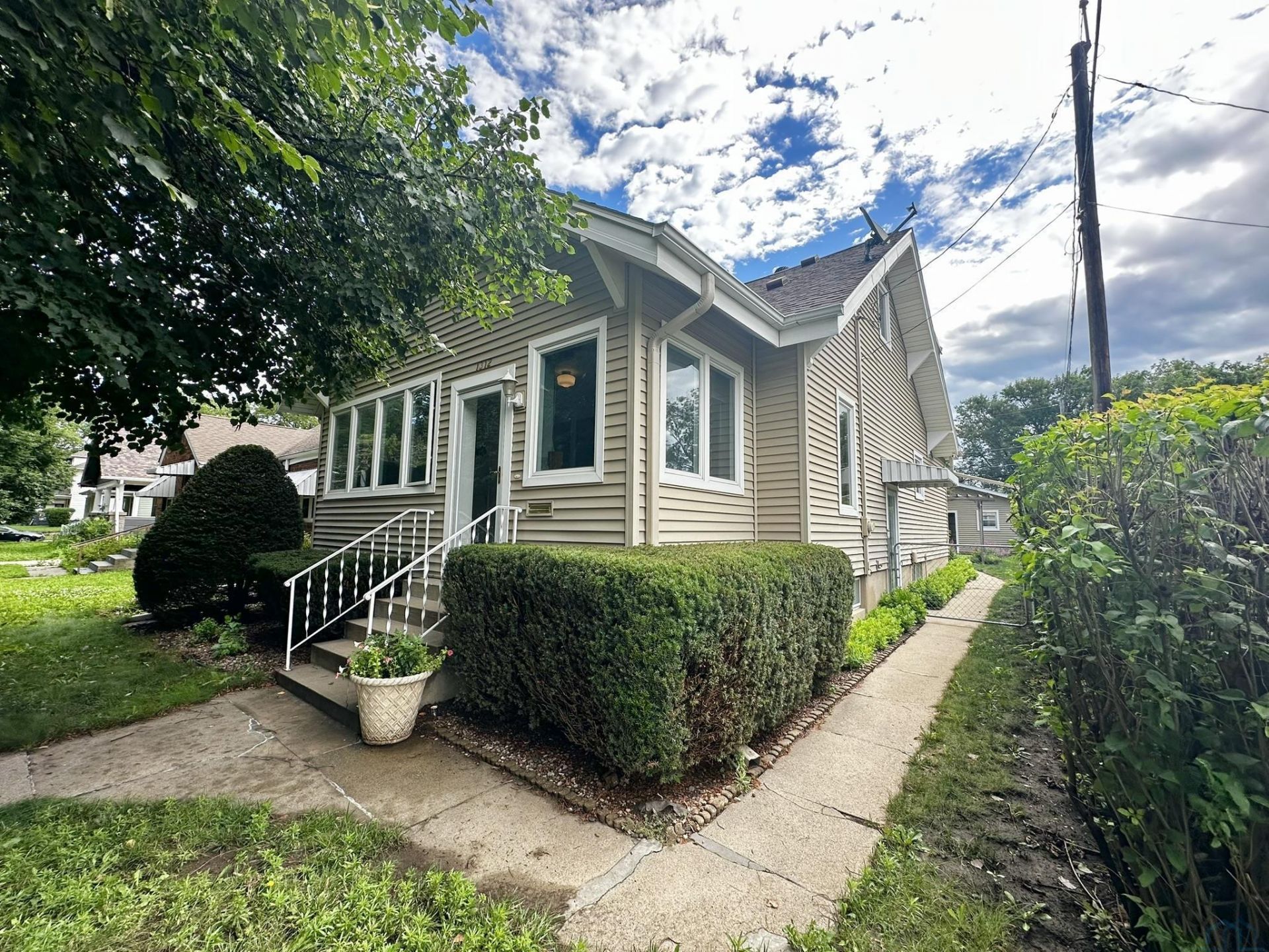 1312 S Glass St, Sioux City, IA 51106 Main Photo
