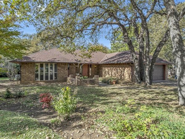 1009 Kings Canyon Court, Grapevine, TX 76051