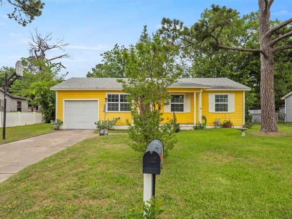 880 Volney Drive, Terrell, TX 75160