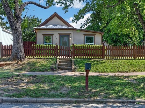 715 W Munson Street, Denison, TX 75020