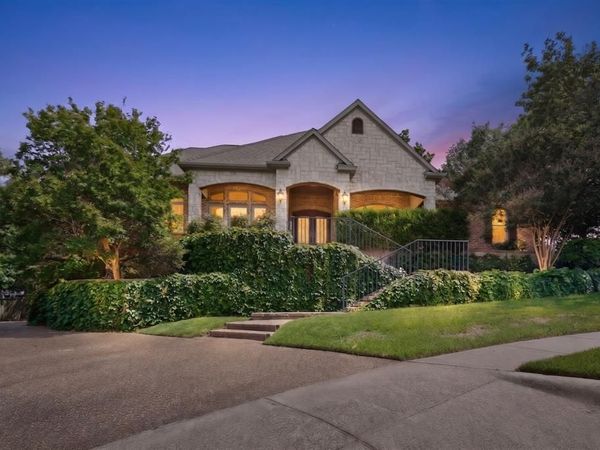 2206 Makena Court , Corinth, TX 76210