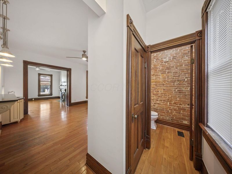 37 W 3rd Avenue , Columbus, OH 43201 Photo 12