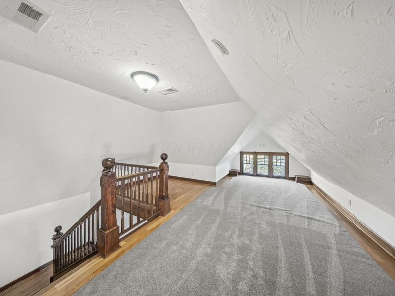 37 W 3rd Avenue , Columbus, OH 43201 Photo 32