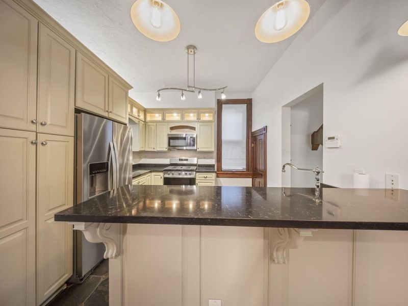 37 W 3rd Avenue , Columbus, OH 43201 Photo 7