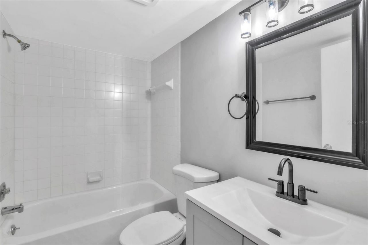 3281 Beneva Road , Unit 202, Sarasota, FL 34232 Photo