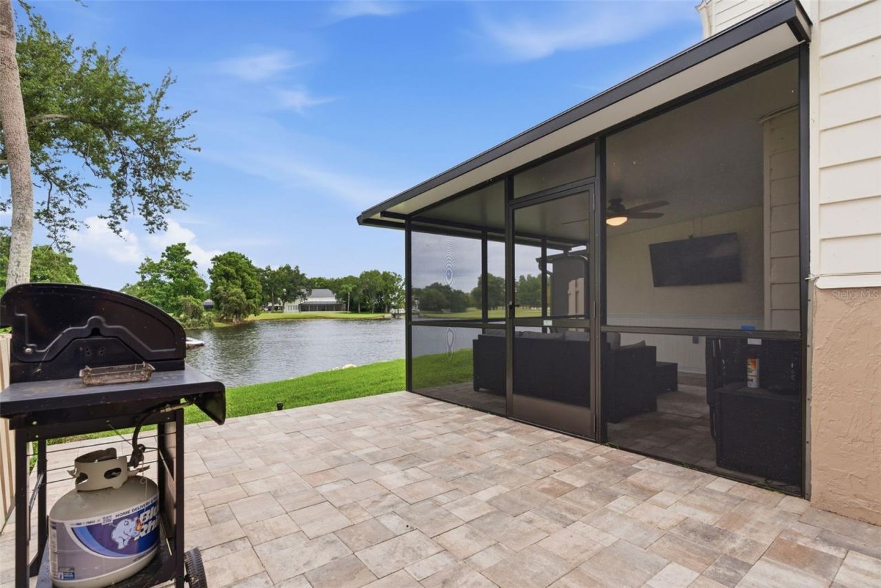13988 Lake Point Drive, Clearwater, FL 33762 Photo