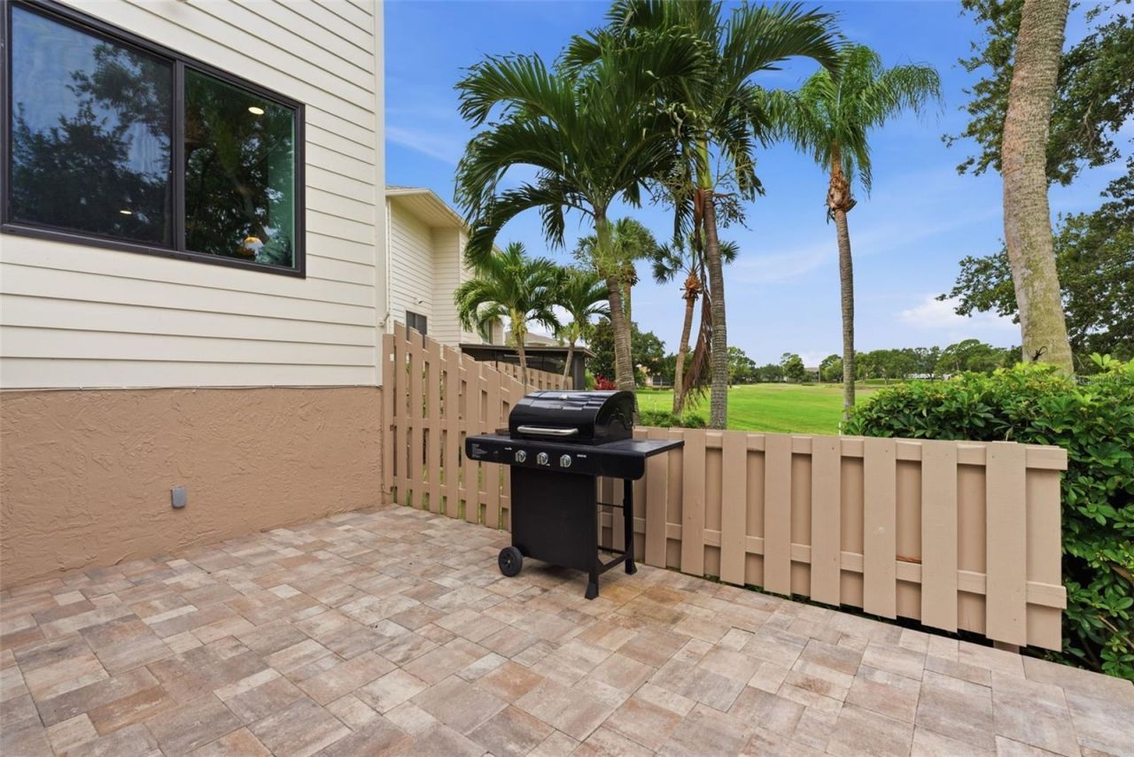 13988 Lake Point Drive, Clearwater, FL 33762 Photo